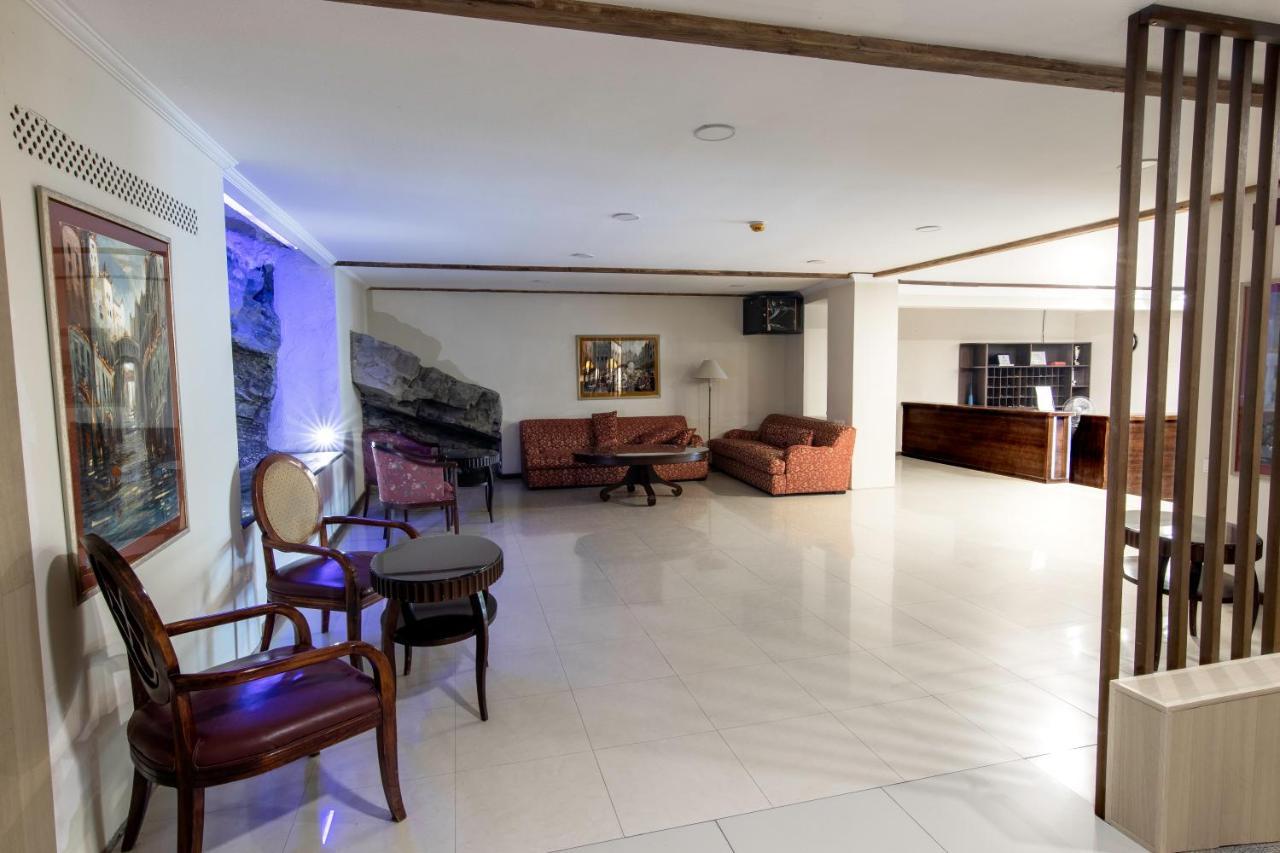Hotel Beaumonde Garden ティビリシ エクステリア 写真